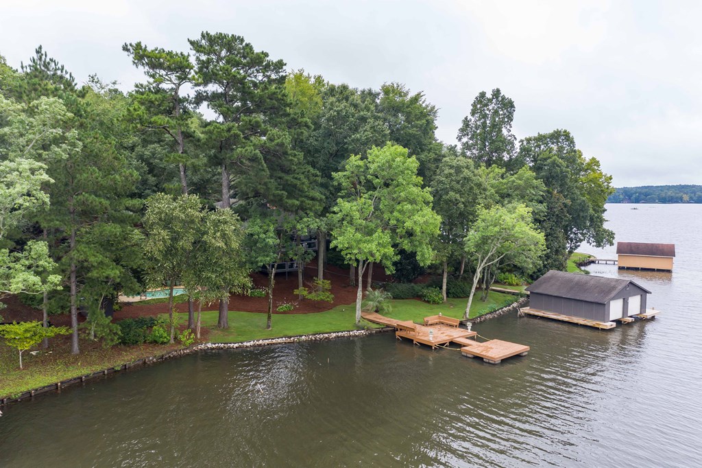 1788 LAKE HARDING, HAMILTON GA Lake Harding Homes