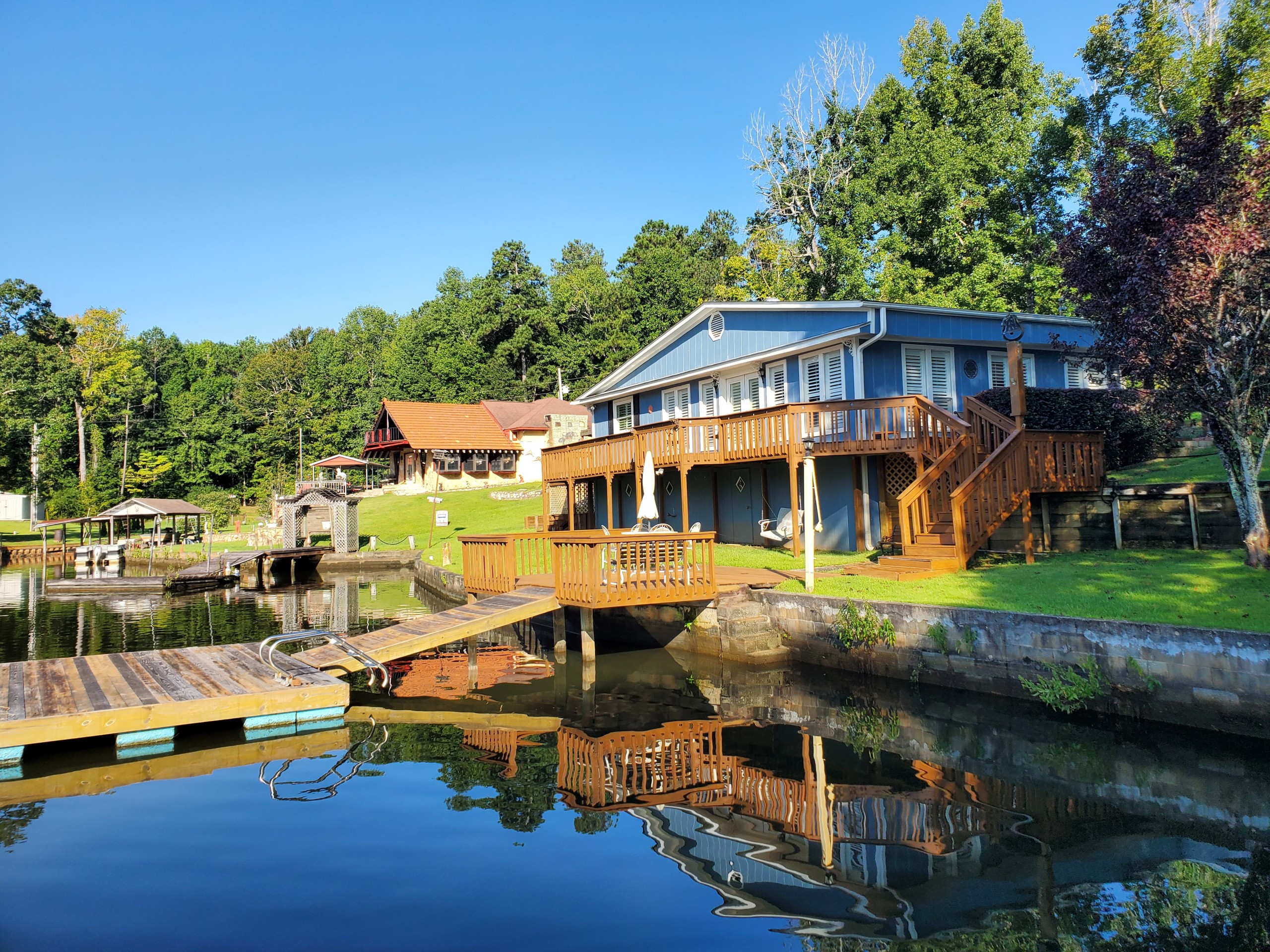 ADORABLE LAKE HARDING HOME! Lake Harding Homes